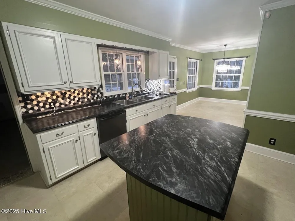 313 E 1st Avenue Chadbourn, NC 28431