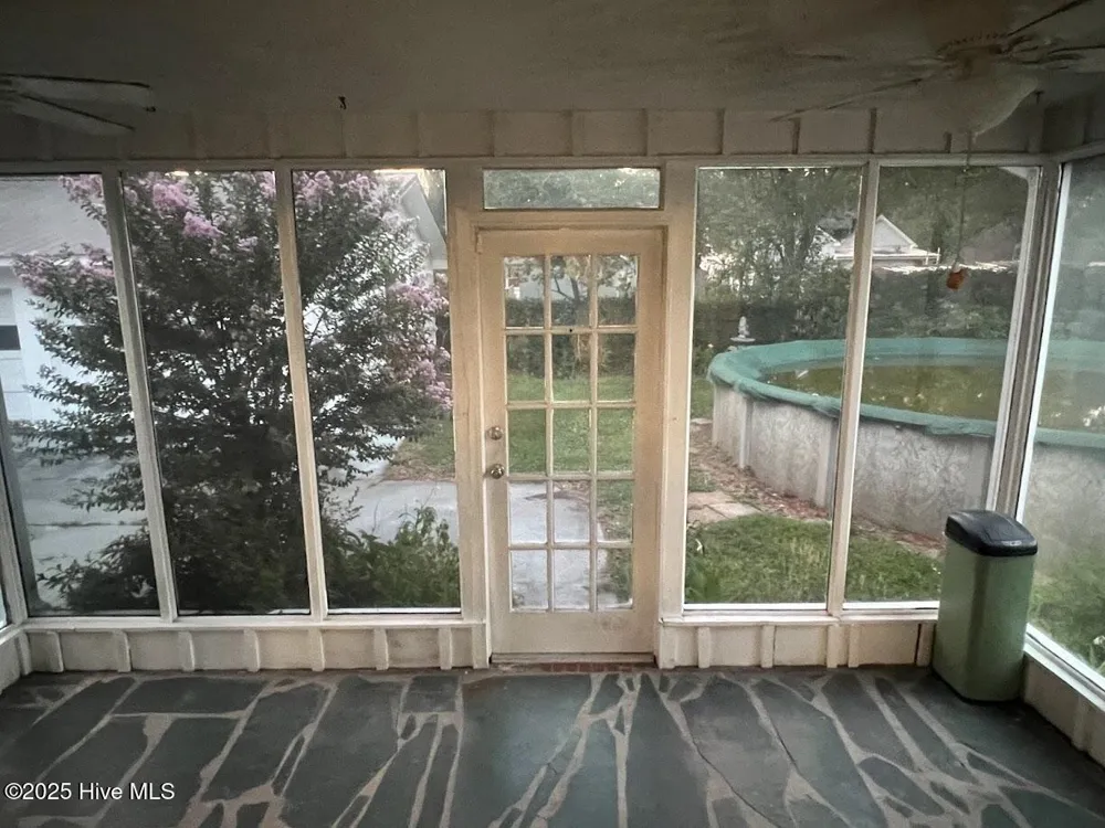313 E 1st Avenue Chadbourn, NC 28431