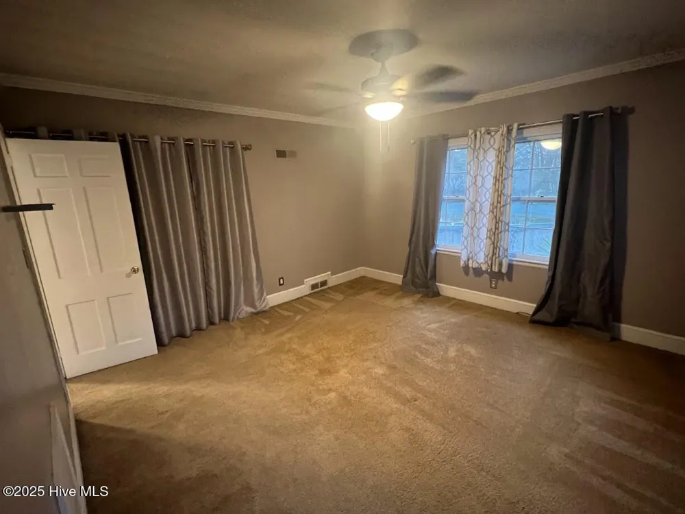 313 E 1st Avenue Chadbourn, NC 28431