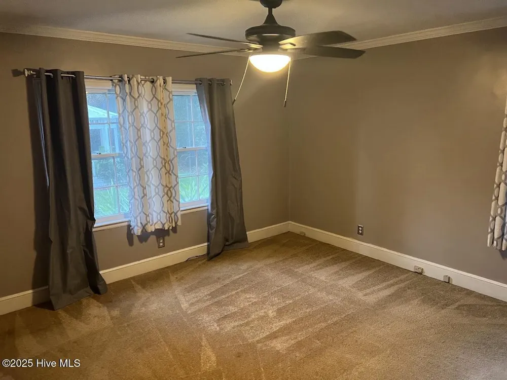 313 E 1st Avenue Chadbourn, NC 28431