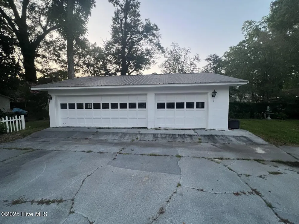 313 E 1st Avenue Chadbourn, NC 28431