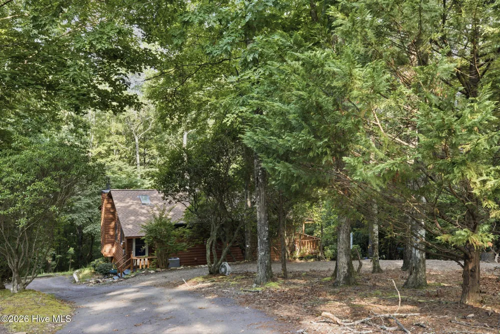 221 Chatto Loop Murphy, NC 28906