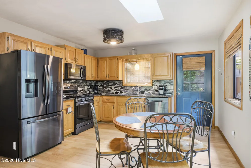 221 Chatto Loop Murphy, NC 28906