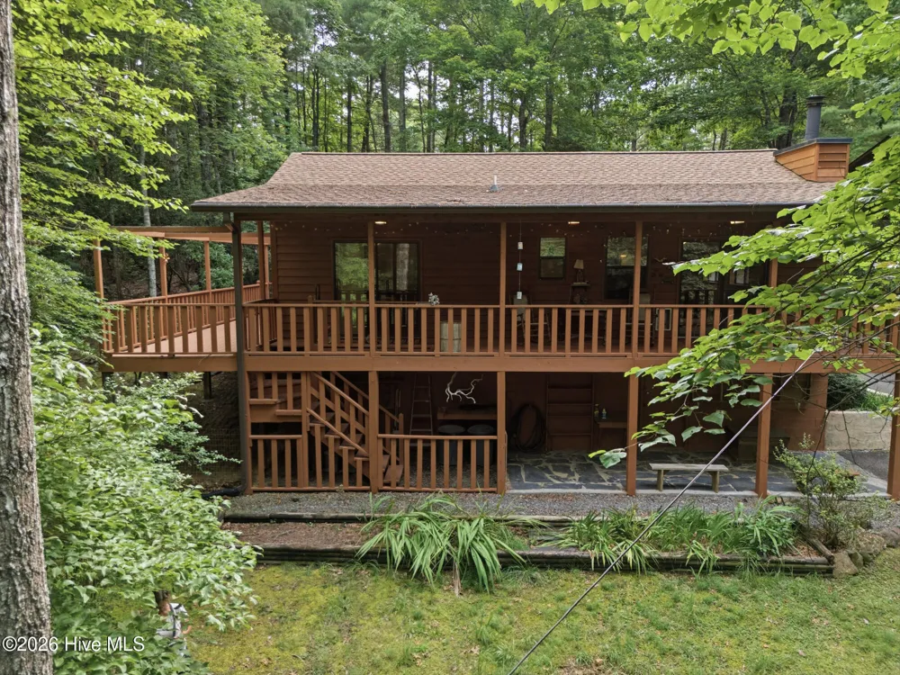 221 Chatto Loop Murphy, NC 28906