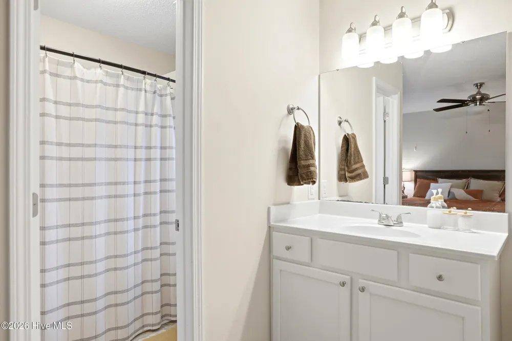 2606 Idlebrook Circle Midway Park, NC 28544