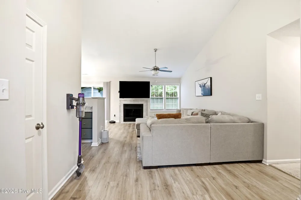 2606 Idlebrook Circle Midway Park, NC 28544