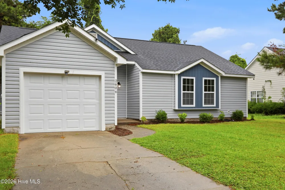2606 Idlebrook Circle Midway Park, NC 28544