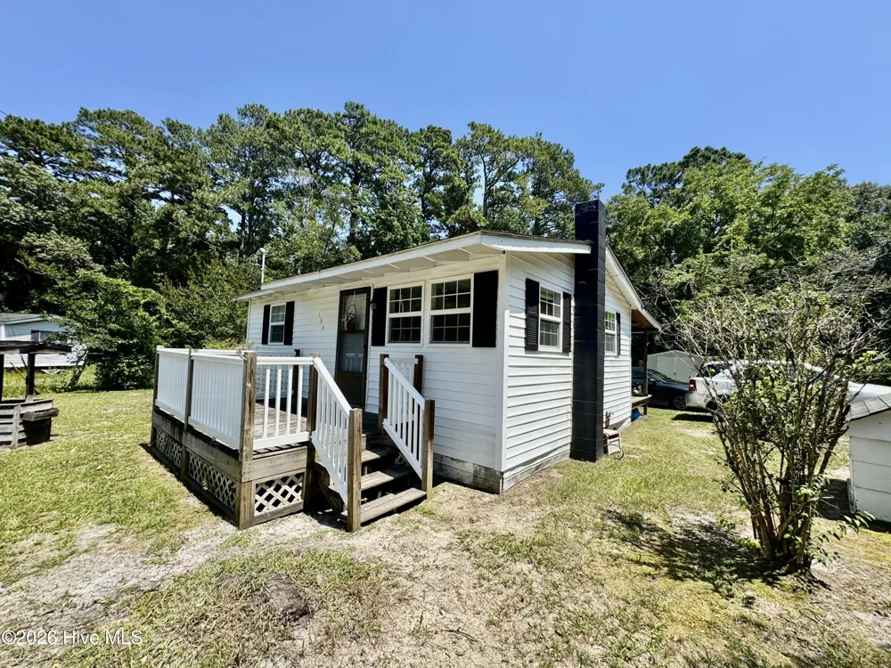 136 Floyd Pond Lane Richlands, NC 28574