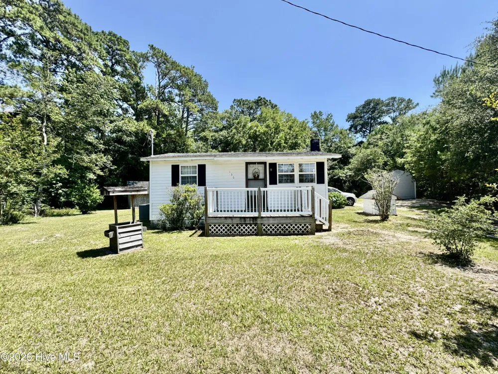 136 Floyd Pond Lane Richlands, NC 28574