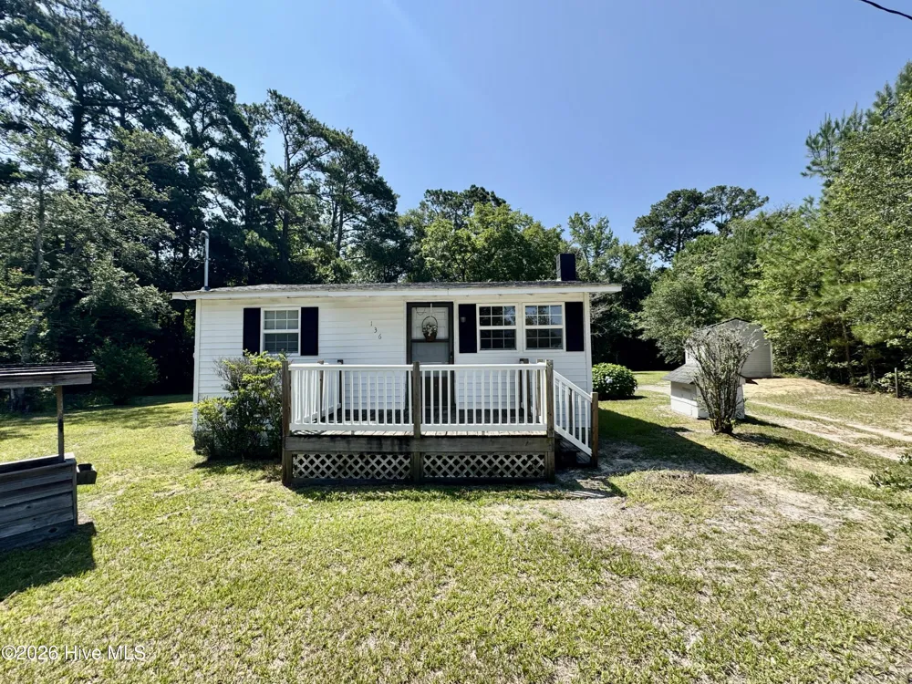 136 Floyd Pond Lane Richlands, NC 28574