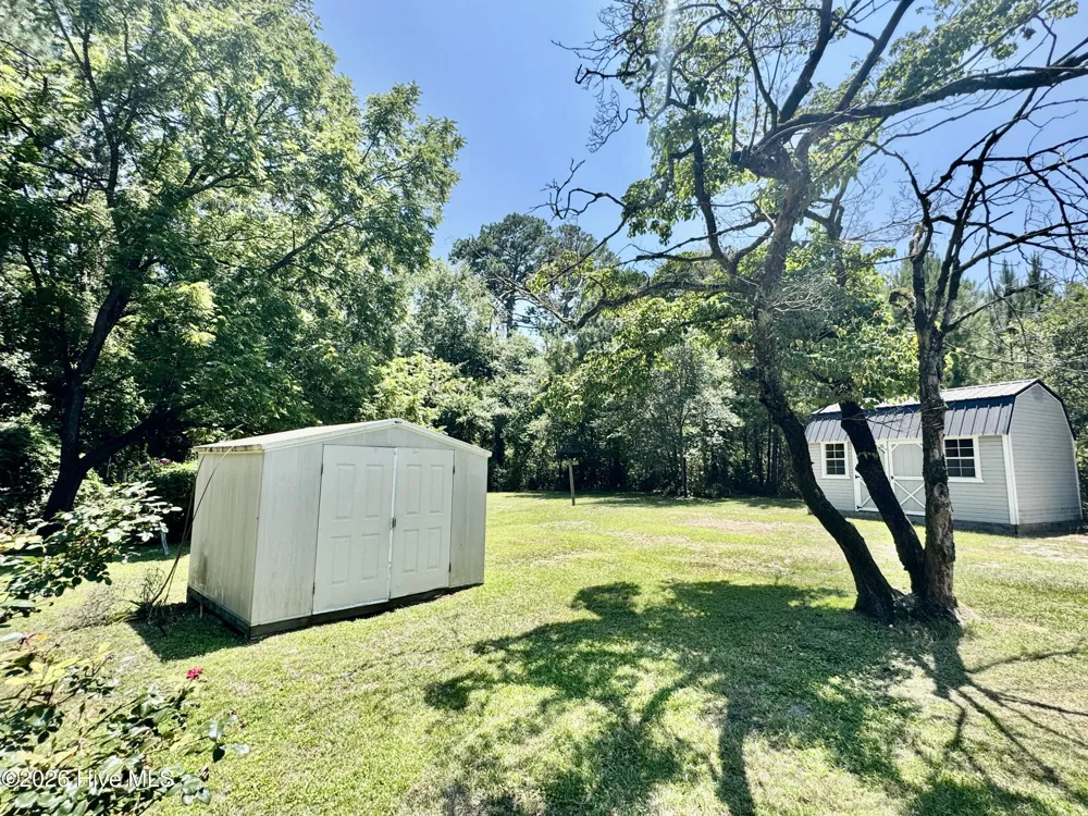 136 Floyd Pond Lane Richlands, NC 28574