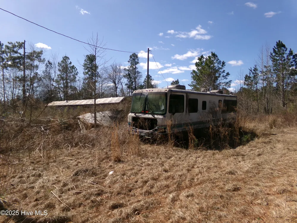 4766 Old Wire Road Red Springs, NC 28377