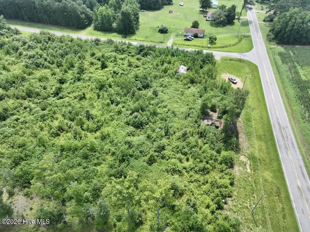15 Rainbow Road Scotland Neck, NC 27874