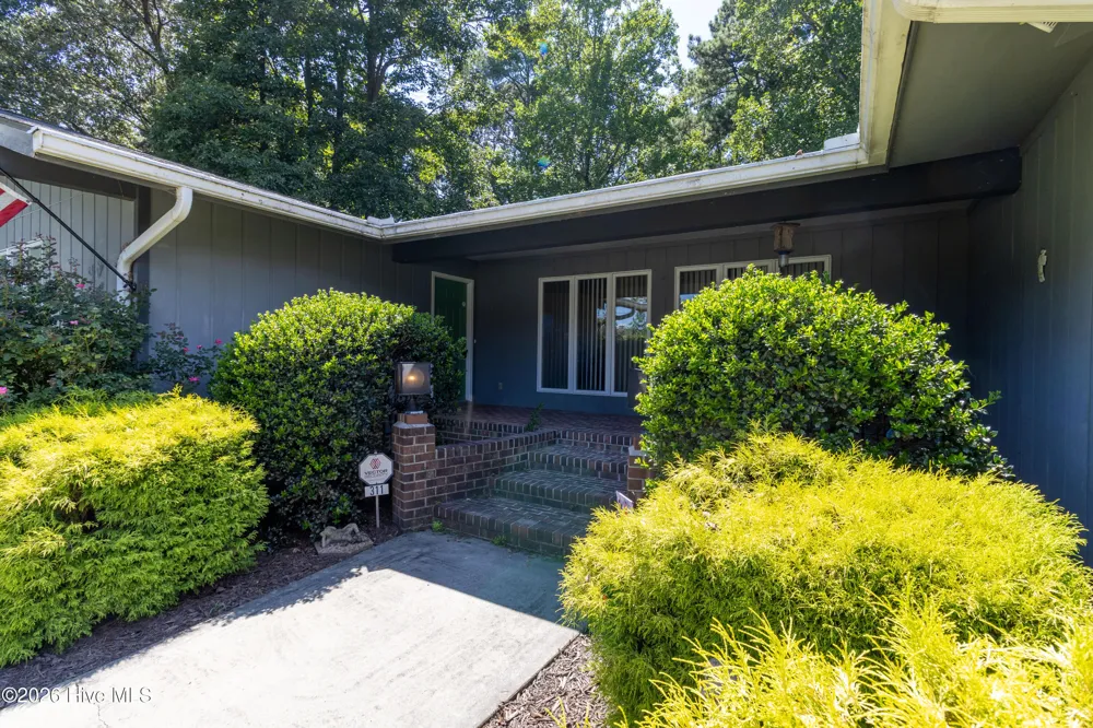 311 Country Club Drive Edenton, NC 27932