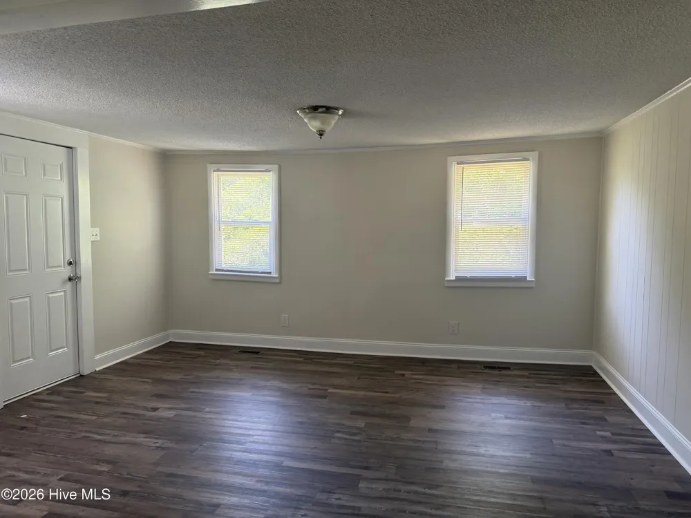 511 E Woodall Street Smithfield, NC 27577