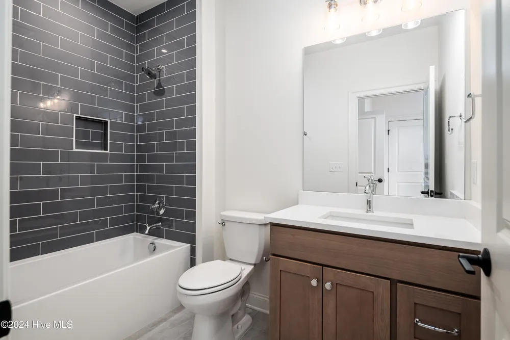 46 Pine Tree Point Snow Hill, NC 28580