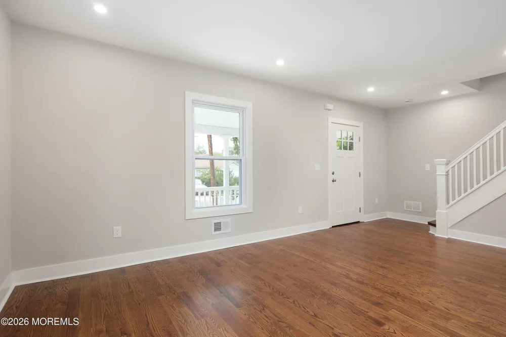 43 E Westside Avenue Red Bank, NJ 07701