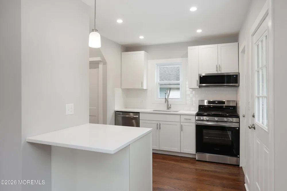 43 E Westside Avenue Red Bank, NJ 07701