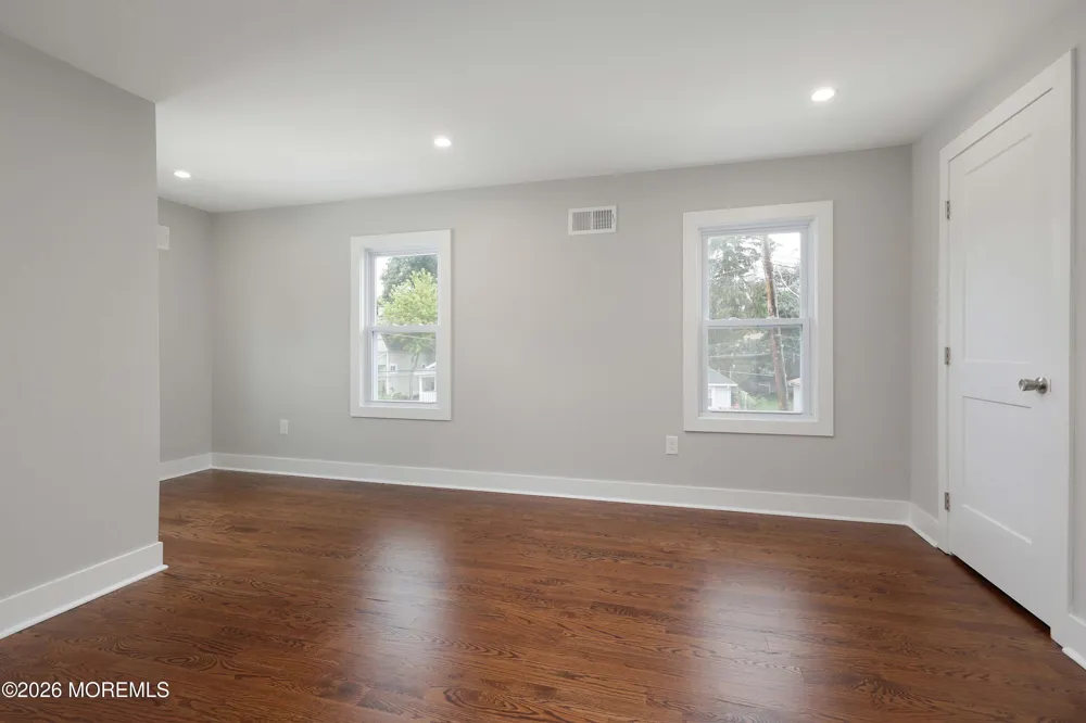 43 E Westside Avenue Red Bank, NJ 07701