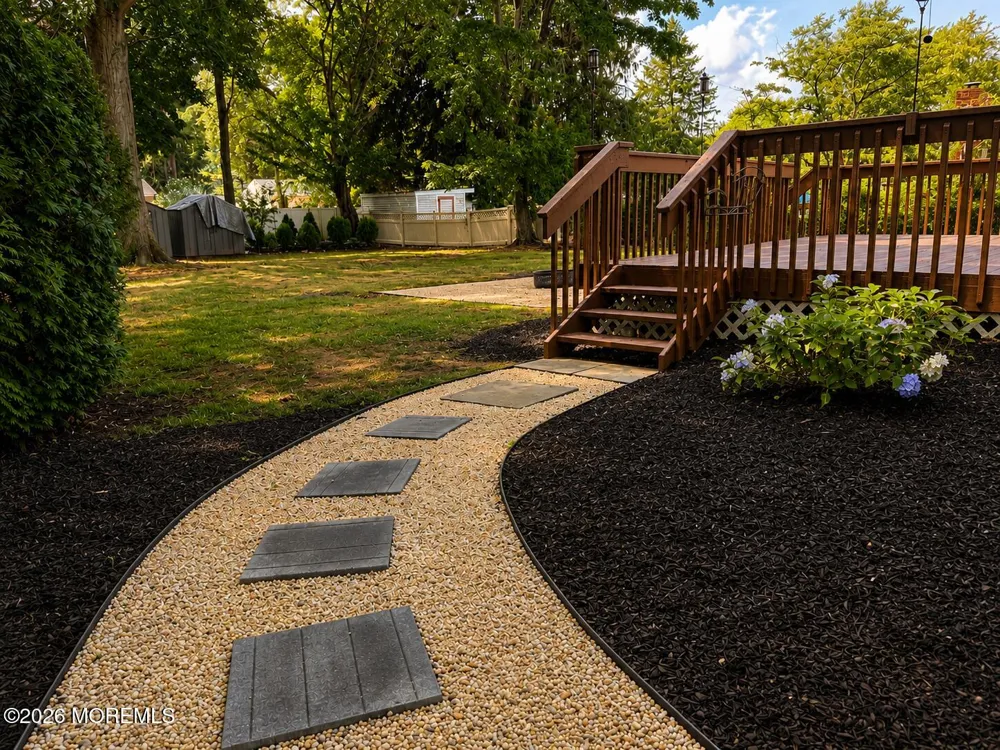 253 Parkview Terrace Lincroft, NJ 07738