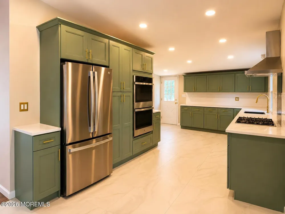 253 Parkview Terrace Lincroft, NJ 07738
