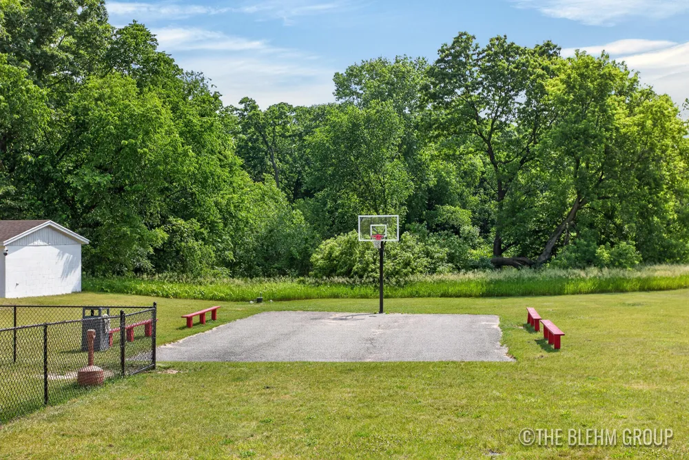 11235 Caron Street SE Lowell Charter Township, MI 49331