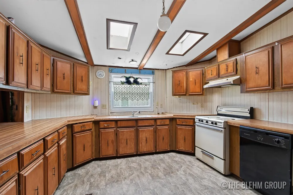 11235 Caron Street SE Lowell Charter Township, MI 49331