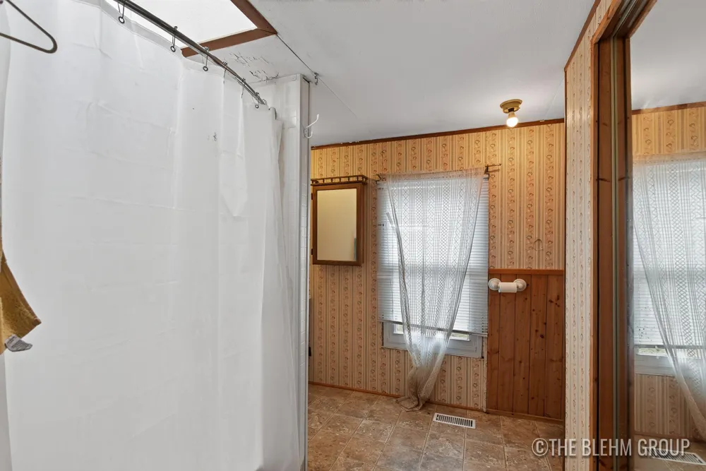 11235 Caron Street SE Lowell Charter Township, MI 49331