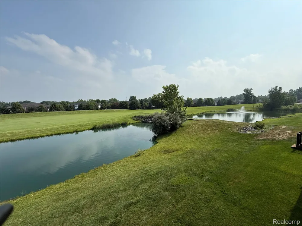 58626 Valley View Drive Washington Township, MI 48094