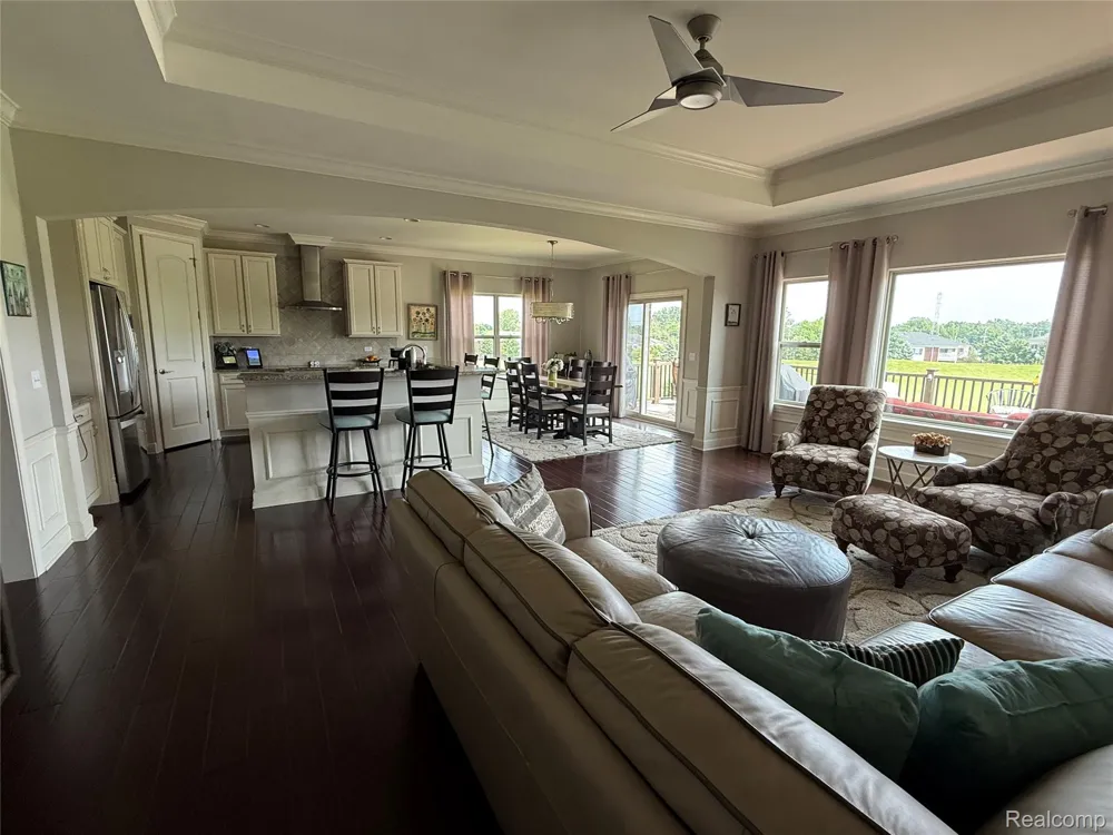 58626 Valley View Drive Washington Township, MI 48094