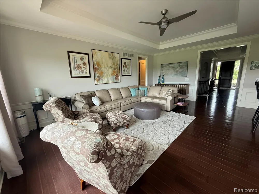 58626 Valley View Drive Washington Township, MI 48094