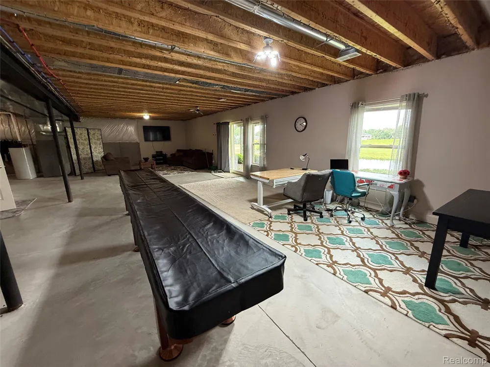 58626 Valley View Drive Washington Township, MI 48094