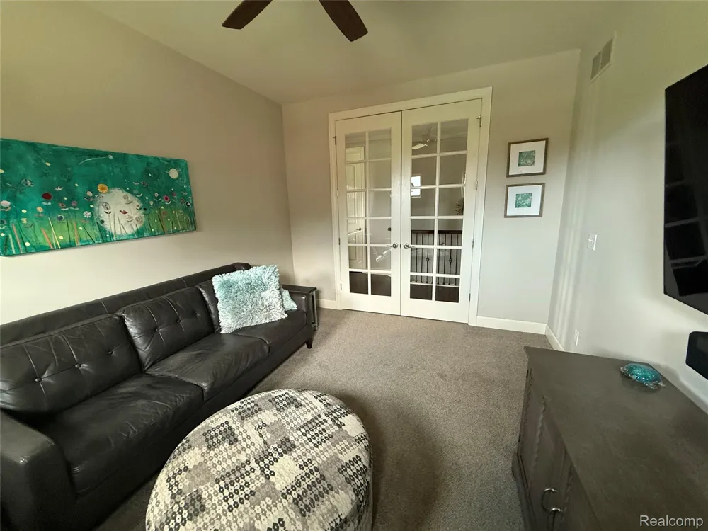 58626 Valley View Drive Washington Township, MI 48094