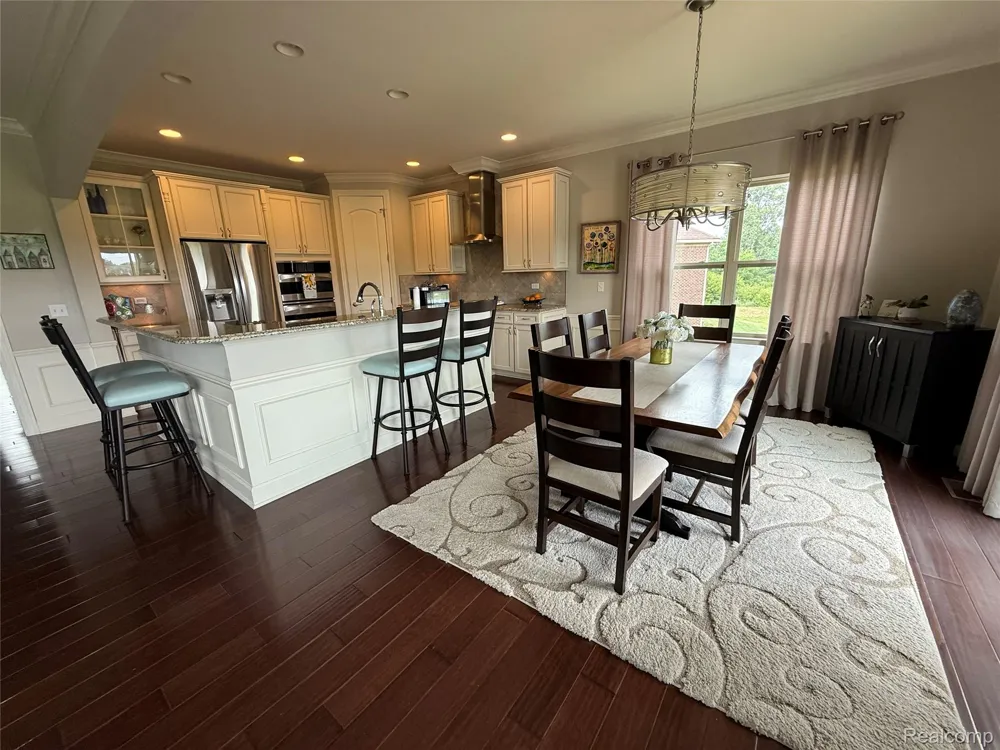 58626 Valley View Drive Washington Township, MI 48094