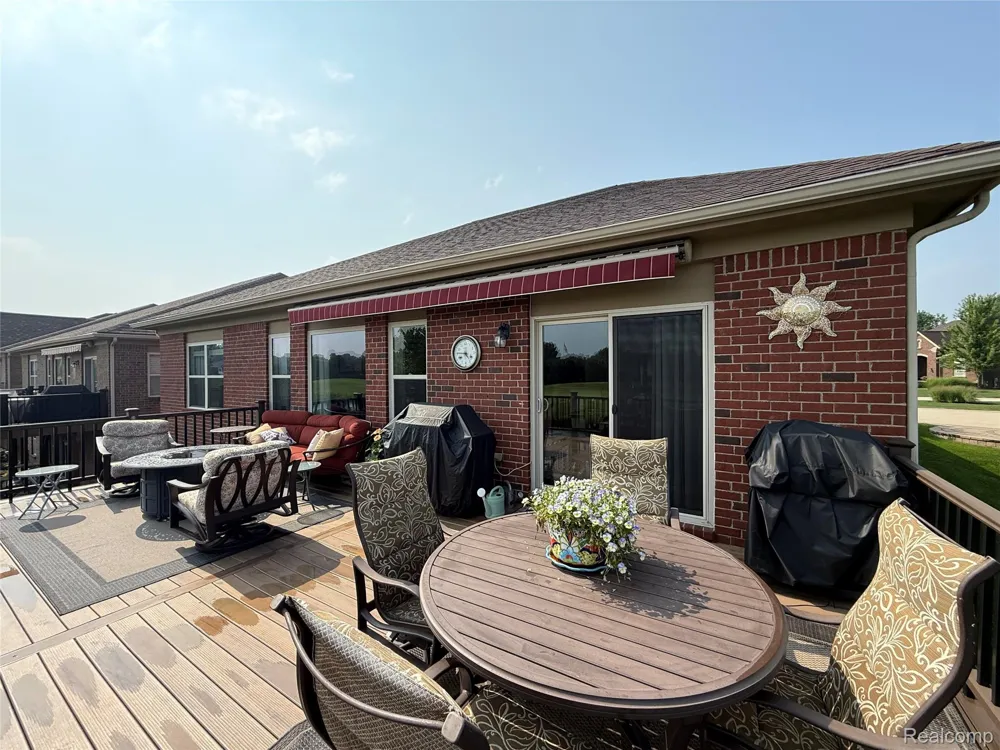 58626 Valley View Drive Washington Township, MI 48094