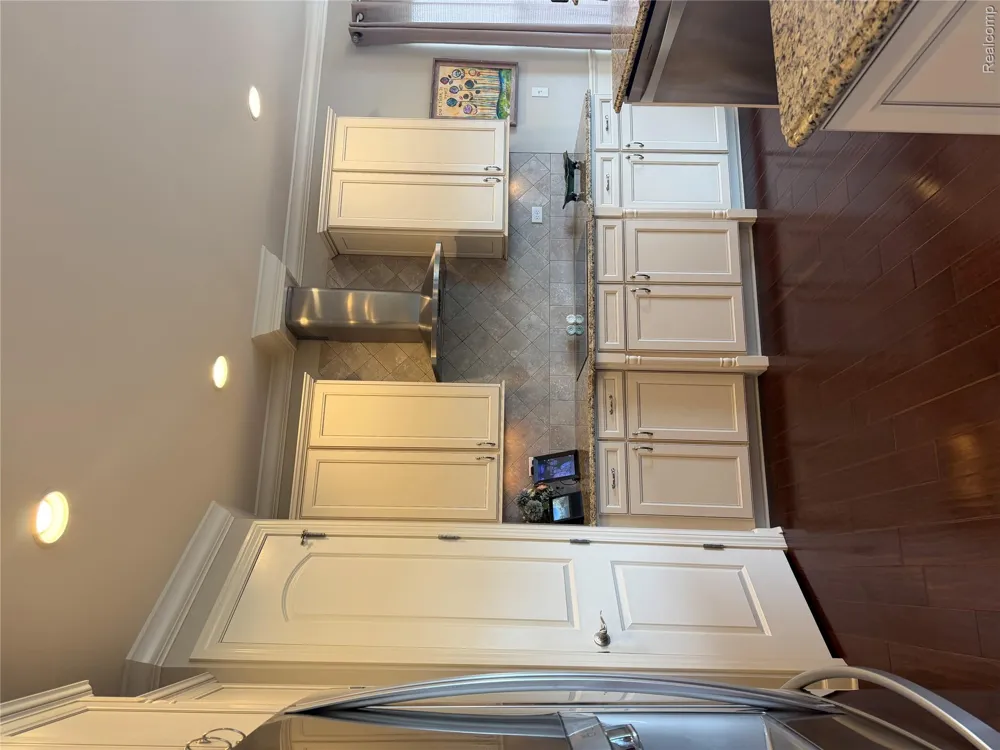 58626 Valley View Drive Washington Township, MI 48094
