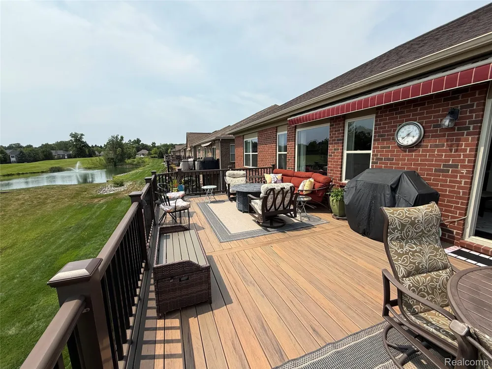 58626 Valley View Drive Washington Township, MI 48094