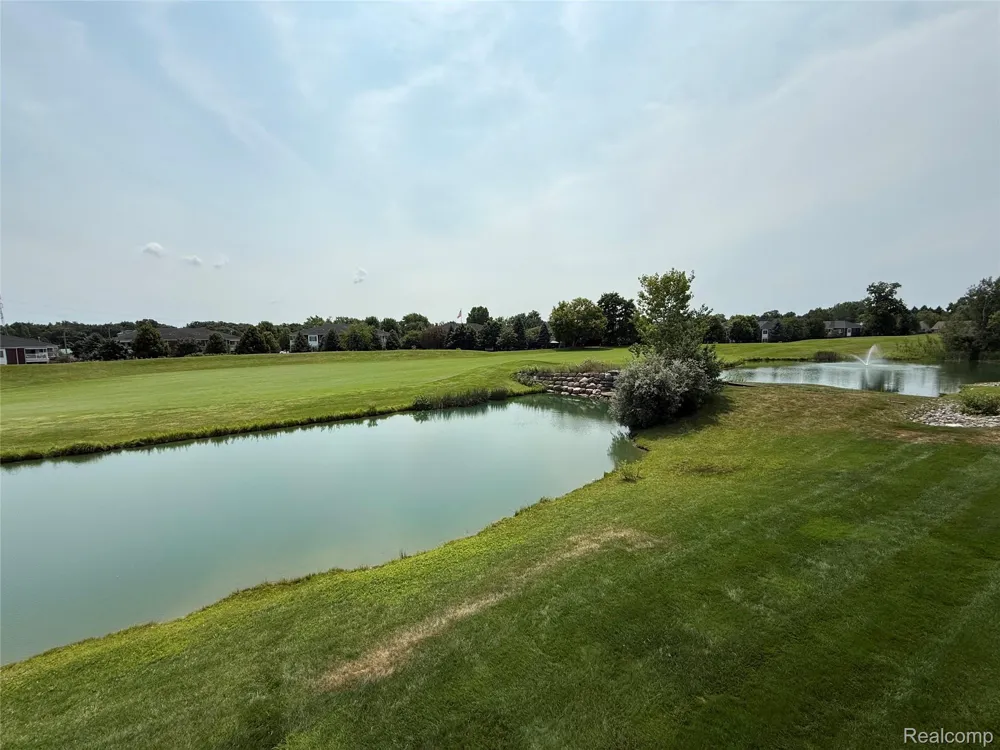 58626 Valley View Drive Washington Township, MI 48094