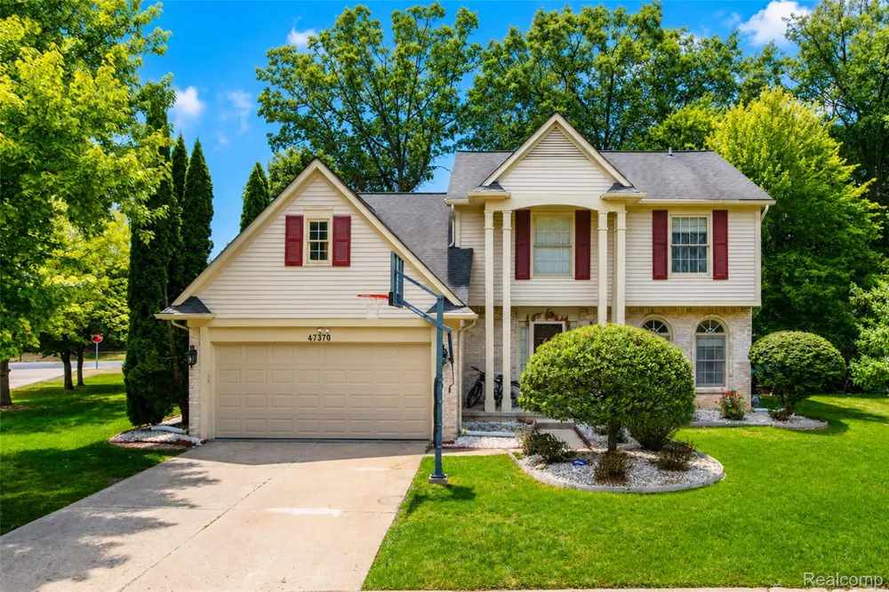 47370 Scarlet Drive Novi City, MI 48374