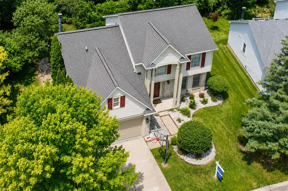 47370 Scarlet Drive Novi City, MI 48374