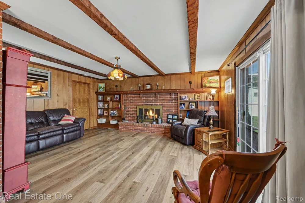 10928 Balfour Avenue Allen Park City, MI 48101