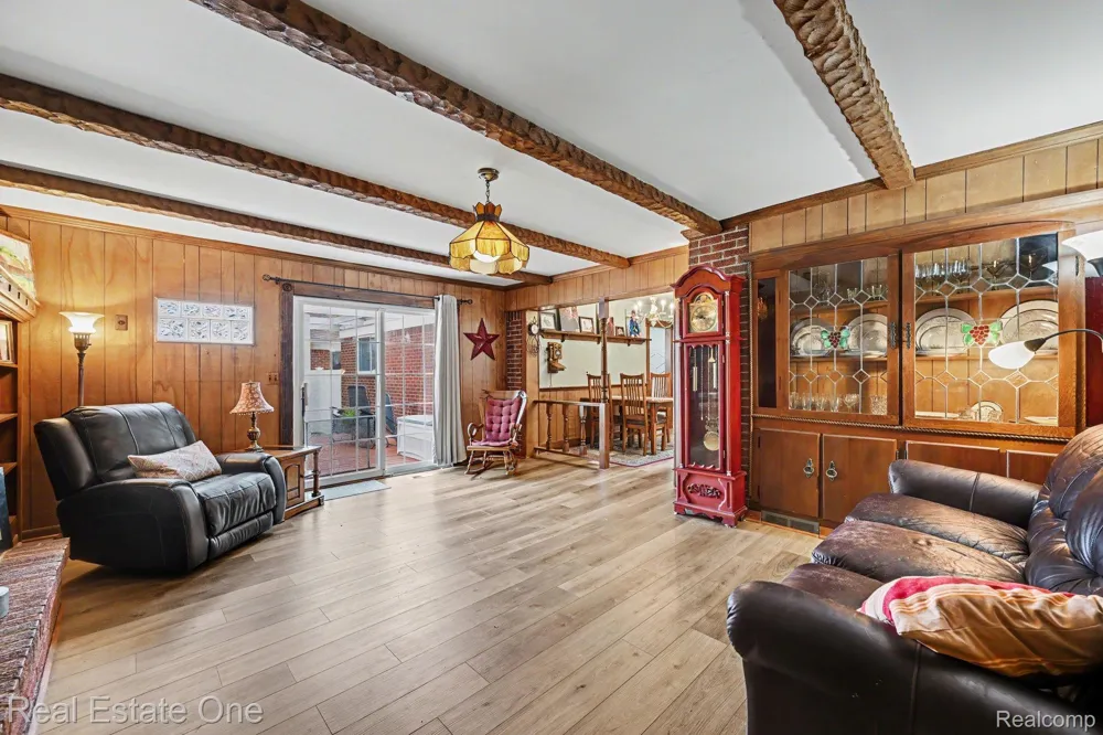 10928 Balfour Avenue Allen Park City, MI 48101