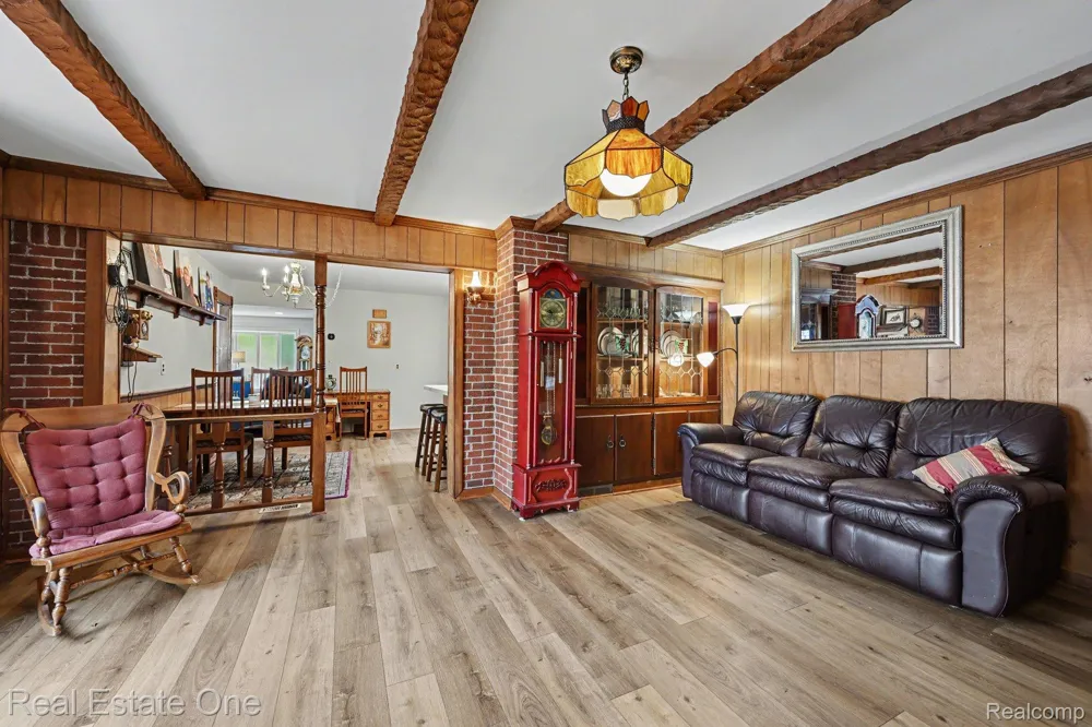 10928 Balfour Avenue Allen Park City, MI 48101
