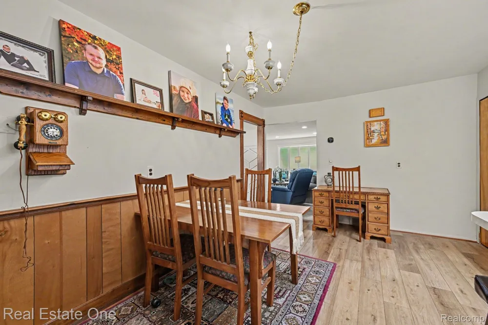 10928 Balfour Avenue Allen Park City, MI 48101