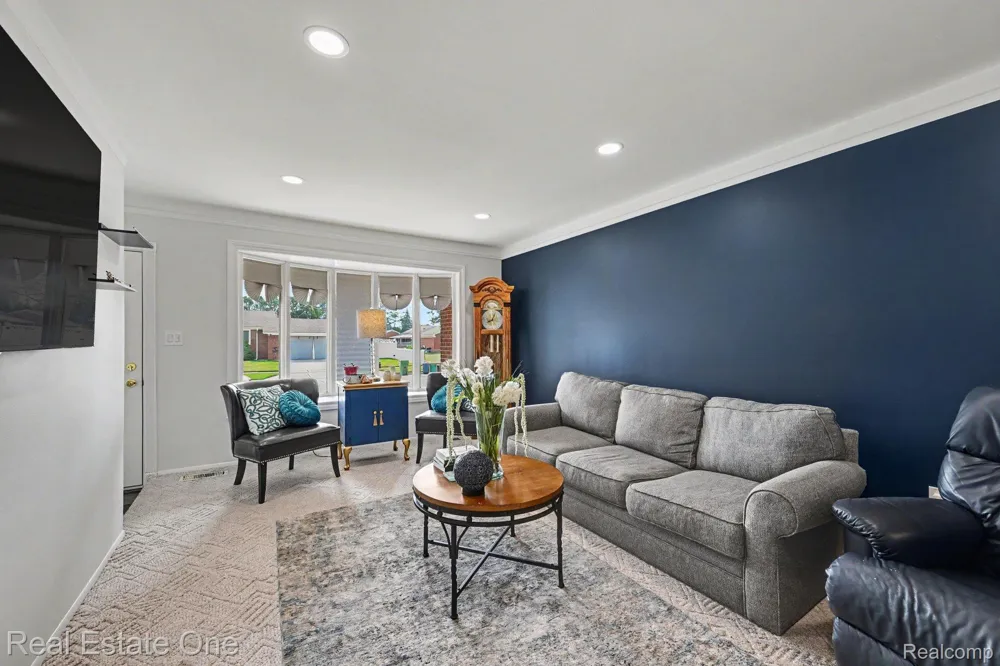 10928 Balfour Avenue Allen Park City, MI 48101