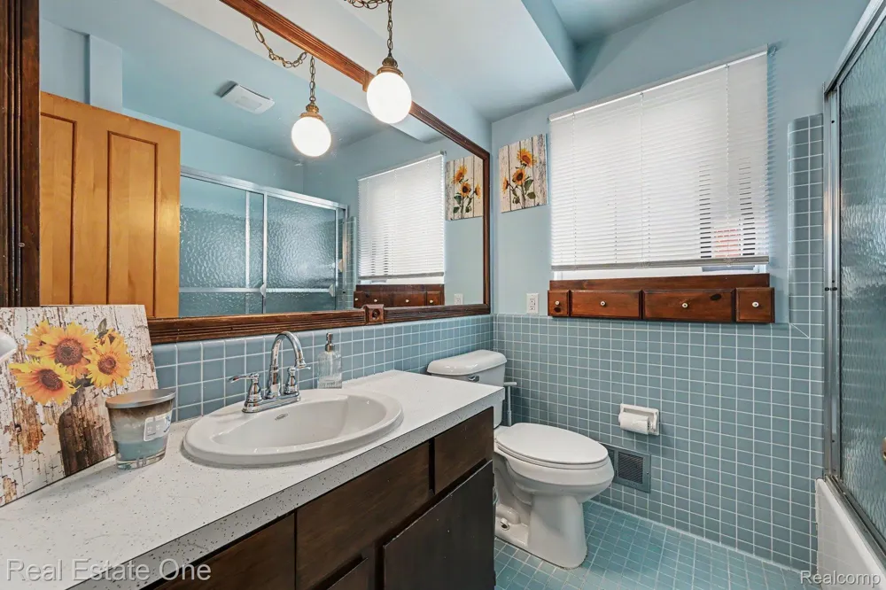 10928 Balfour Avenue Allen Park City, MI 48101