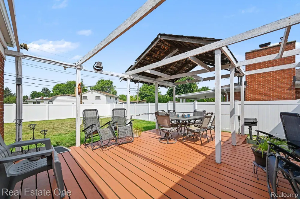 10928 Balfour Avenue Allen Park City, MI 48101