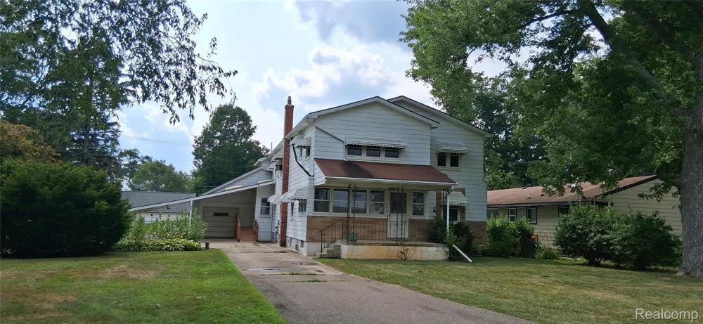 1810 Thorndale Street Commerce Charter Township, MI 48382