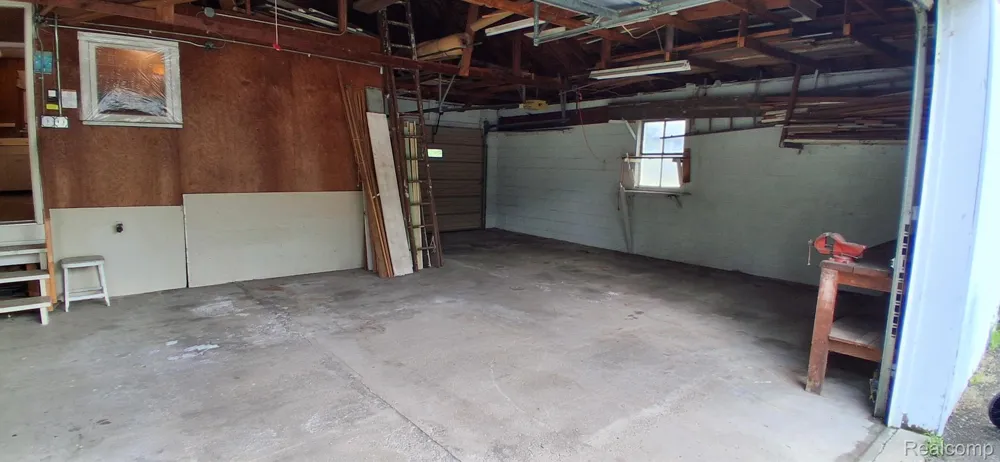 1810 Thorndale Street Commerce Charter Township, MI 48382
