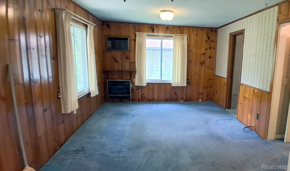 1810 Thorndale Street Commerce Charter Township, MI 48382